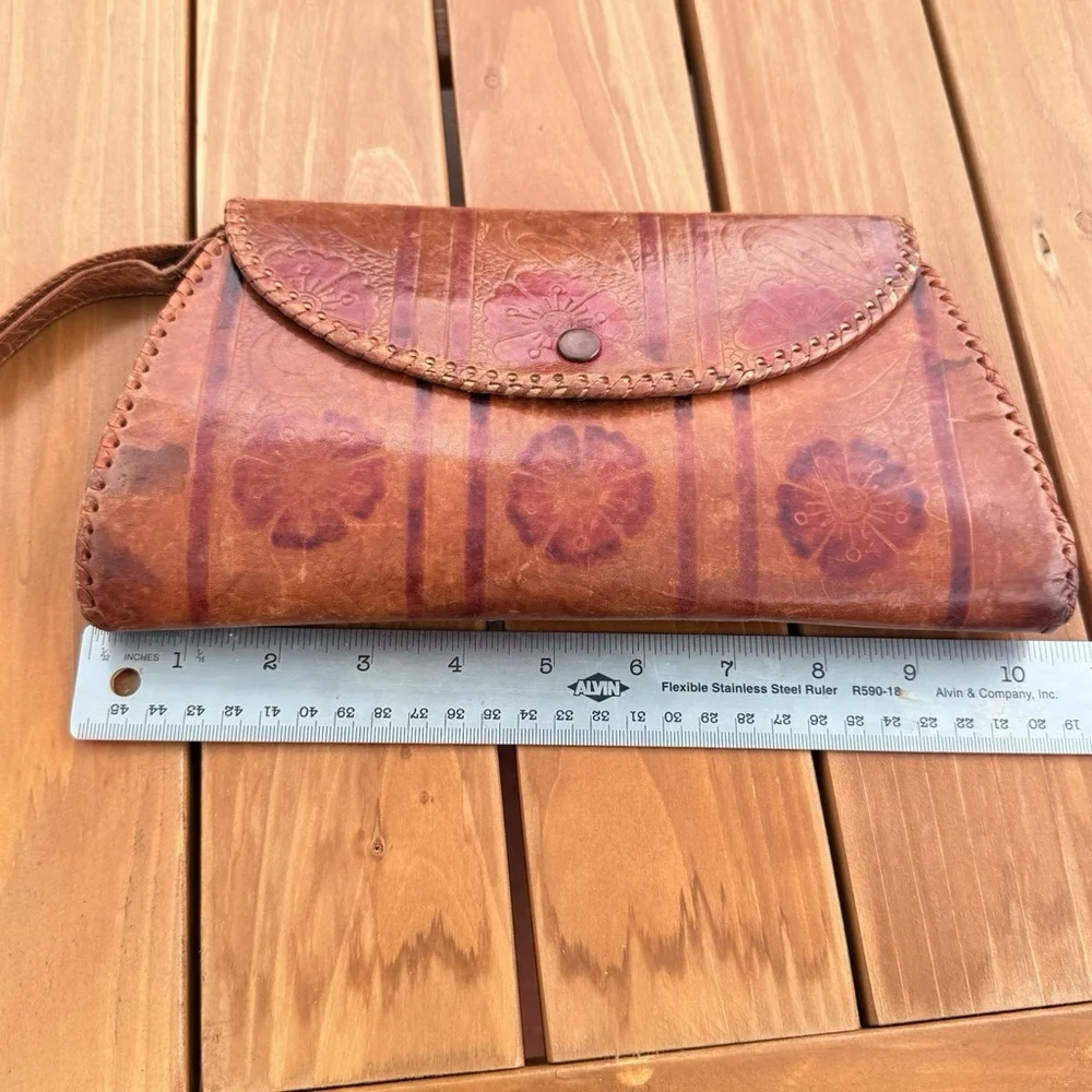 Vintage 70s Medium Leather Handtooled Handpainted Clutch Bag Handbag